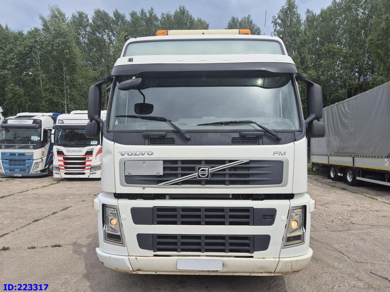 VOLVO FM13 480HP 8x4 (Big axle) - Camión volquete: foto 2 VOLVO FM13 480HP 8x4 (Big axle) - Camión volquete: foto 2