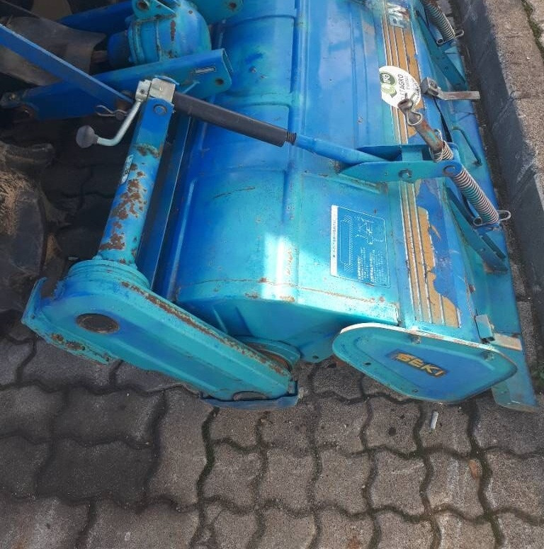 Iseki Landhope 147 - Tractor: foto 2 Iseki Landhope 147 - Tractor: foto 2
