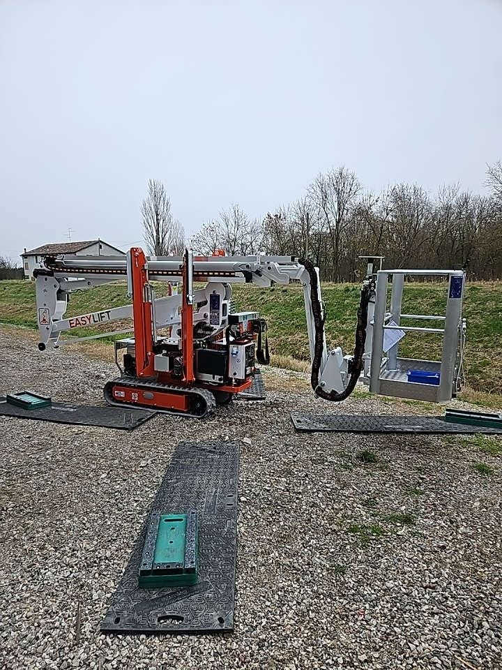 EasyLift R180 - Plataforma articulada, Plataforma araña: foto 5 EasyLift R180 - Plataforma articulada, Plataforma araña: foto 5