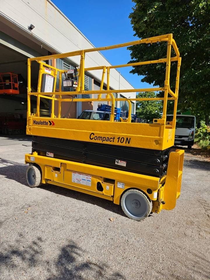 Plataforma de tijeras Haulotte Compact 10 N: foto 16 Plataforma de tijeras Haulotte Compact 10 N: foto 16