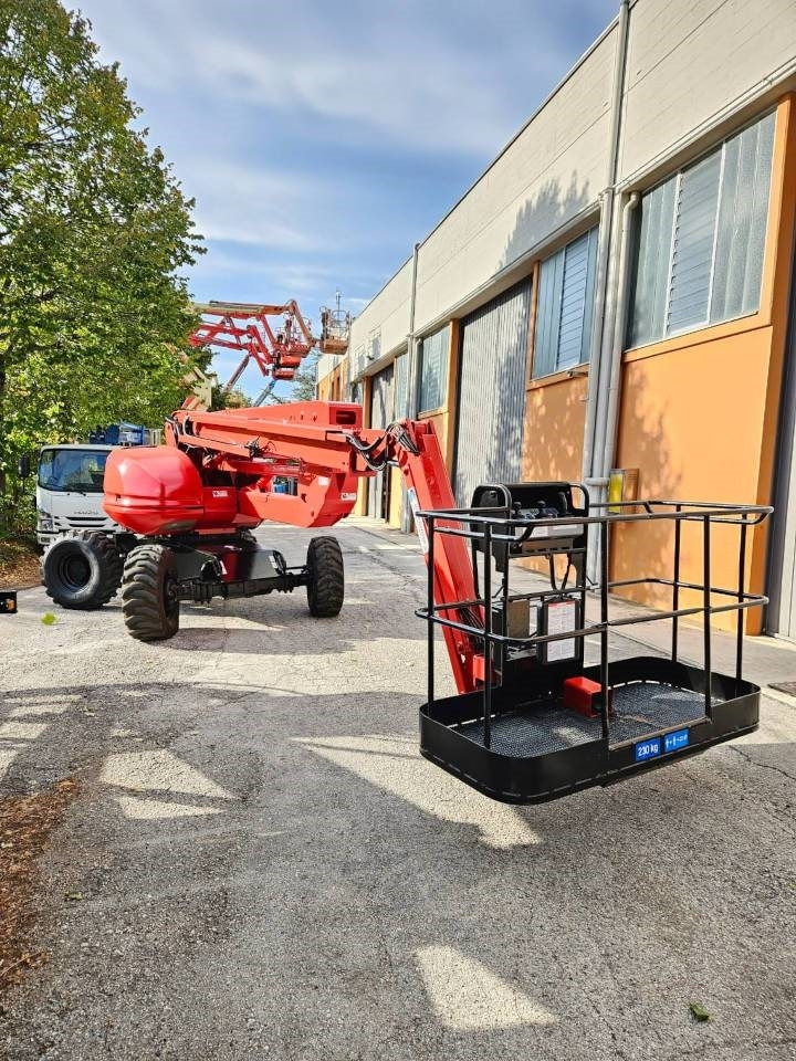 Manitou 160 ATJ - Plataforma articulada: foto 1 Manitou 160 ATJ - Plataforma articulada: foto 1