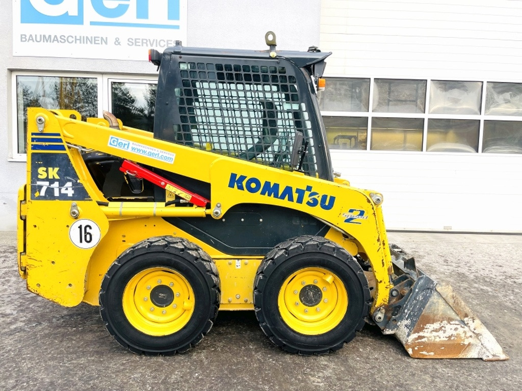 Komatsu SK714 (3906) - Minicargadora: foto 2 Komatsu SK714 (3906) - Minicargadora: foto 2