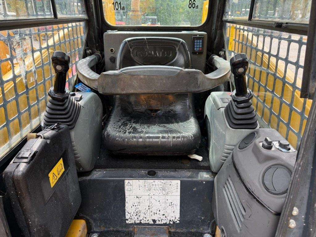 Komatsu SK714-5 (4026) - Minicargadora: foto 4 Komatsu SK714-5 (4026) - Minicargadora: foto 4
