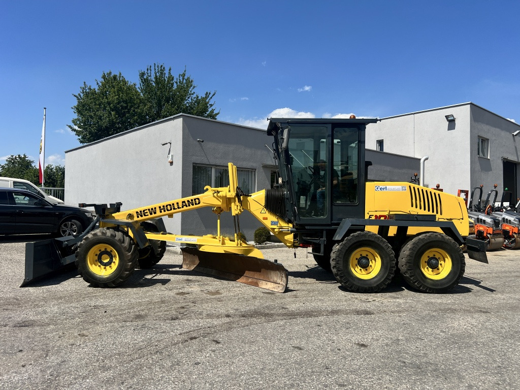 O&K – New Holland F 106 A (111601) - Grader: foto 1 O&K – New Holland F 106 A (111601) - Grader: foto 1