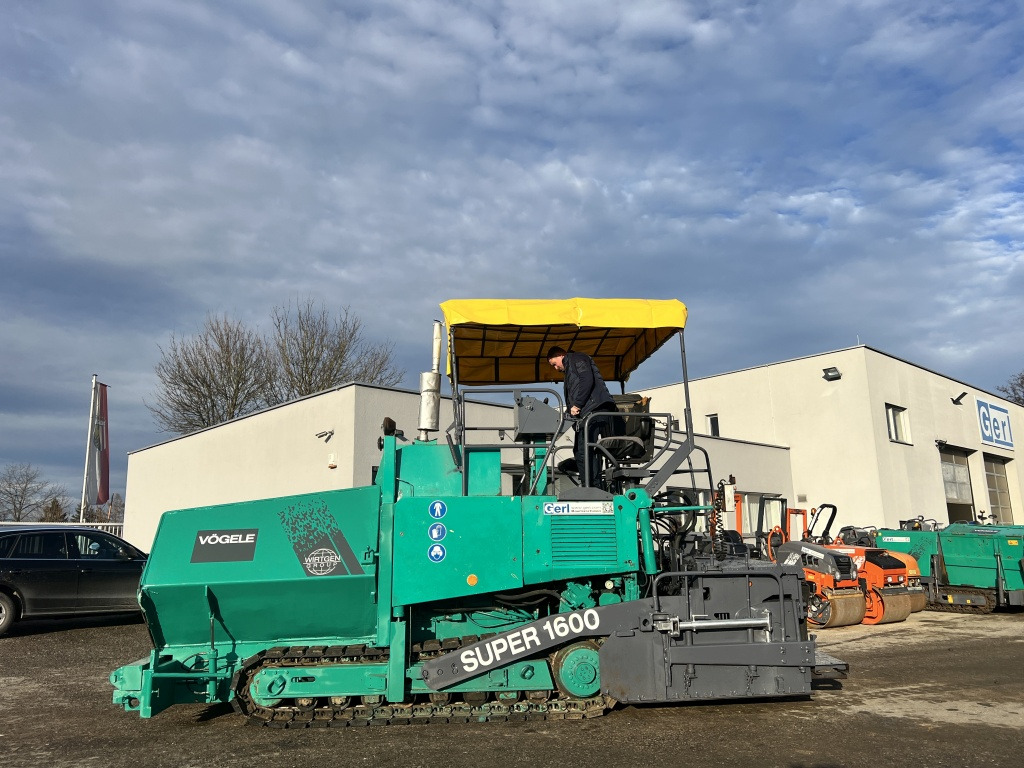 Vögele Super 1600 Typ 6-82 (111416) - Pavimentadora de asfalto: foto 1 Vögele Super 1600 Typ 6-82 (111416) - Pavimentadora de asfalto: foto 1