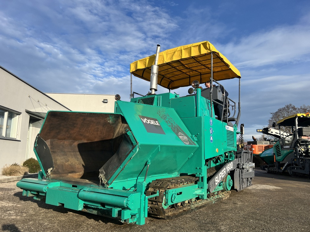 Vögele Super 1600 Typ 6-82 (111416) - Pavimentadora de asfalto: foto 2 Vögele Super 1600 Typ 6-82 (111416) - Pavimentadora de asfalto: foto 2