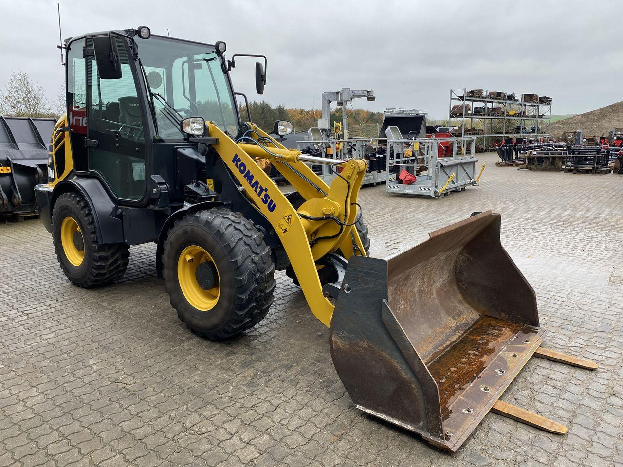 Komatsu WA70M-8EO - Cargadora articulada: foto 5 Komatsu WA70M-8EO - Cargadora articulada: foto 5