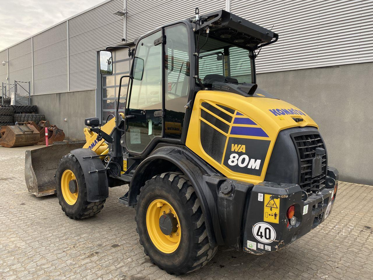 Komatsu WA80M-8EO - Cargadora articulada: foto 2 Komatsu WA80M-8EO - Cargadora articulada: foto 2