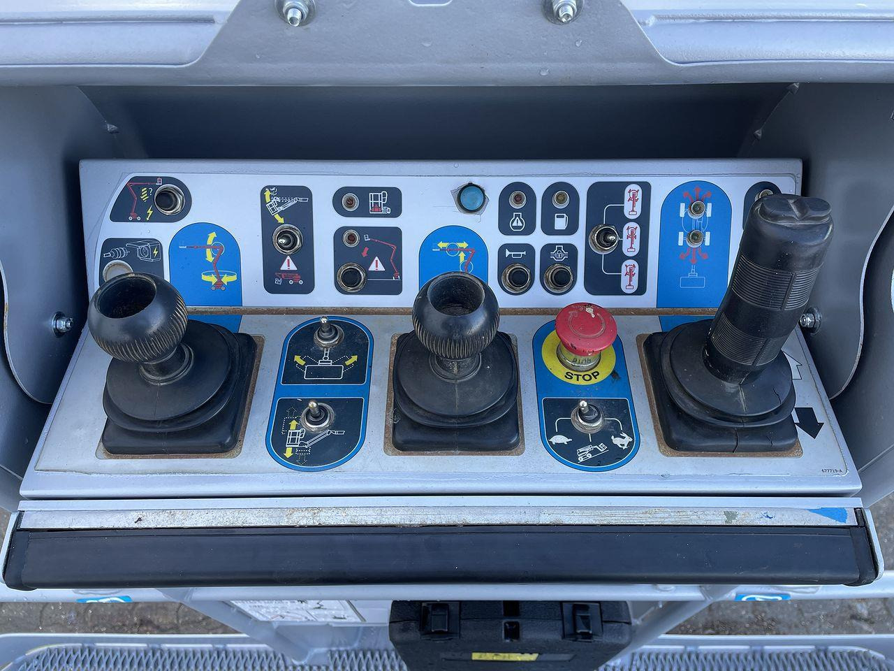 Manitou 160ATJ RC - Plataforma articulada: foto 3 Manitou 160ATJ RC - Plataforma articulada: foto 3