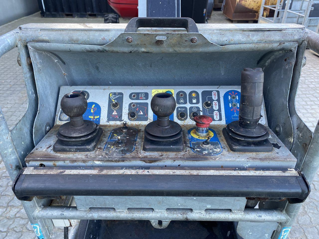 Manitou 160ATJ RC - Plataforma articulada: foto 3 Manitou 160ATJ RC - Plataforma articulada: foto 3