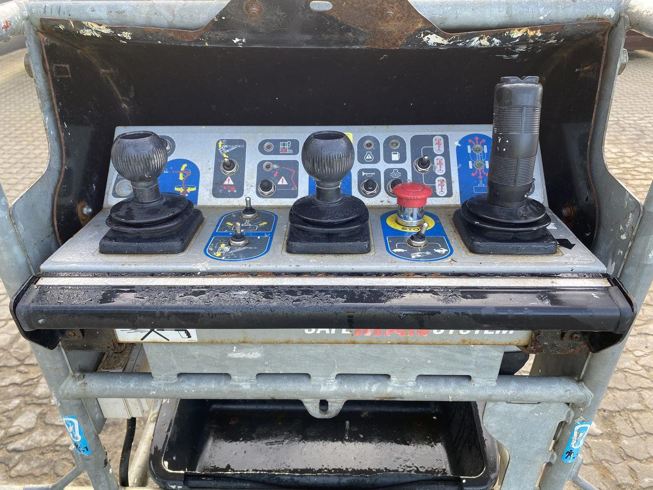 Manitou 160ATJ RC - Plataforma articulada: foto 3 Manitou 160ATJ RC - Plataforma articulada: foto 3