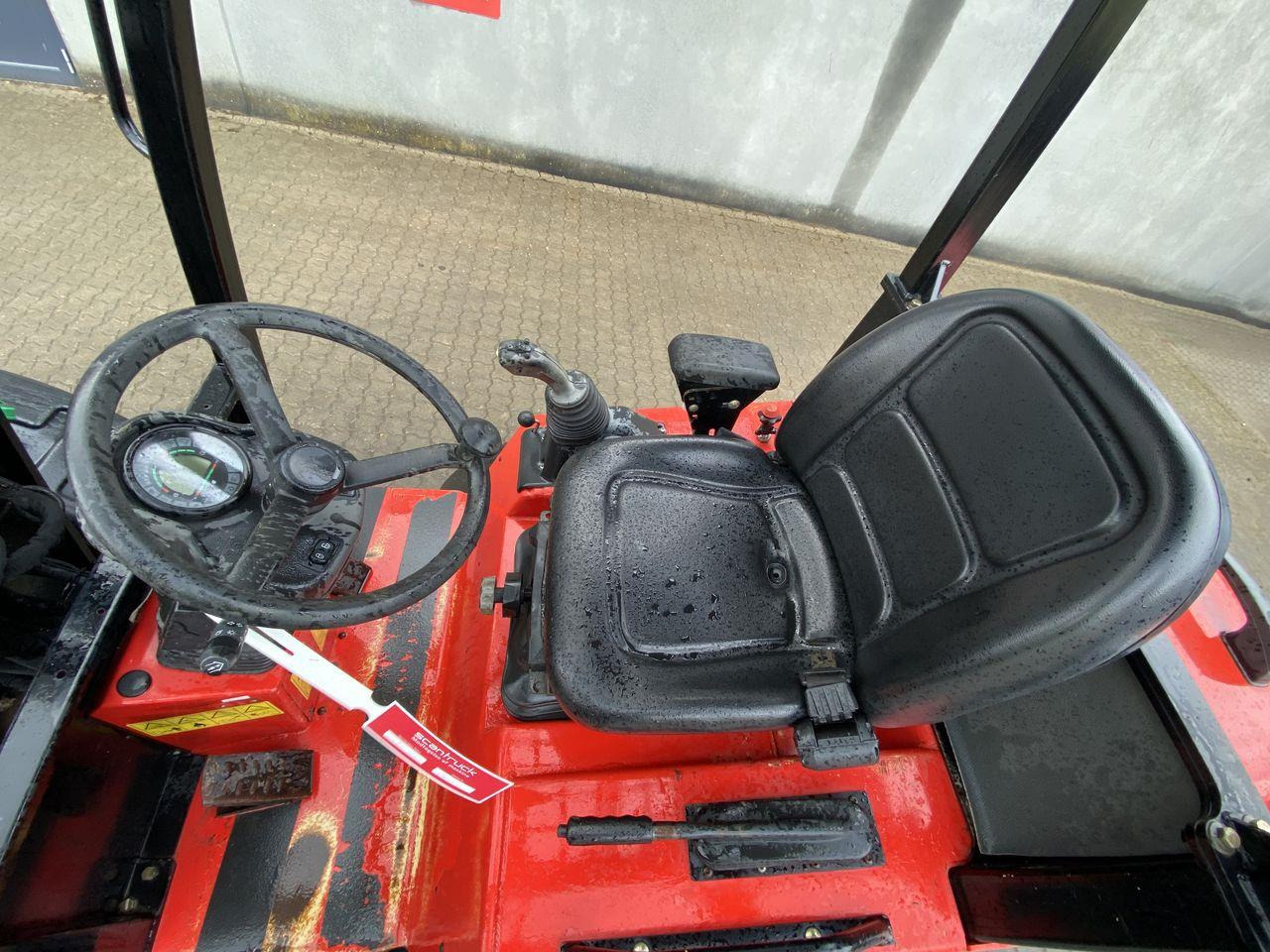Manitou MLA 4-50H-4P - Cargadora articulada: foto 3 Manitou MLA 4-50H-4P - Cargadora articulada: foto 3