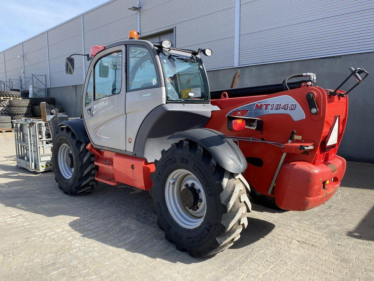 Manitou MT1840A ST3B - Manipulador telescópico: foto 2 Manitou MT1840A ST3B - Manipulador telescópico: foto 2