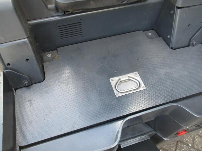 Linde P 60 - Remolcadora: foto 4 Linde P 60 - Remolcadora: foto 4