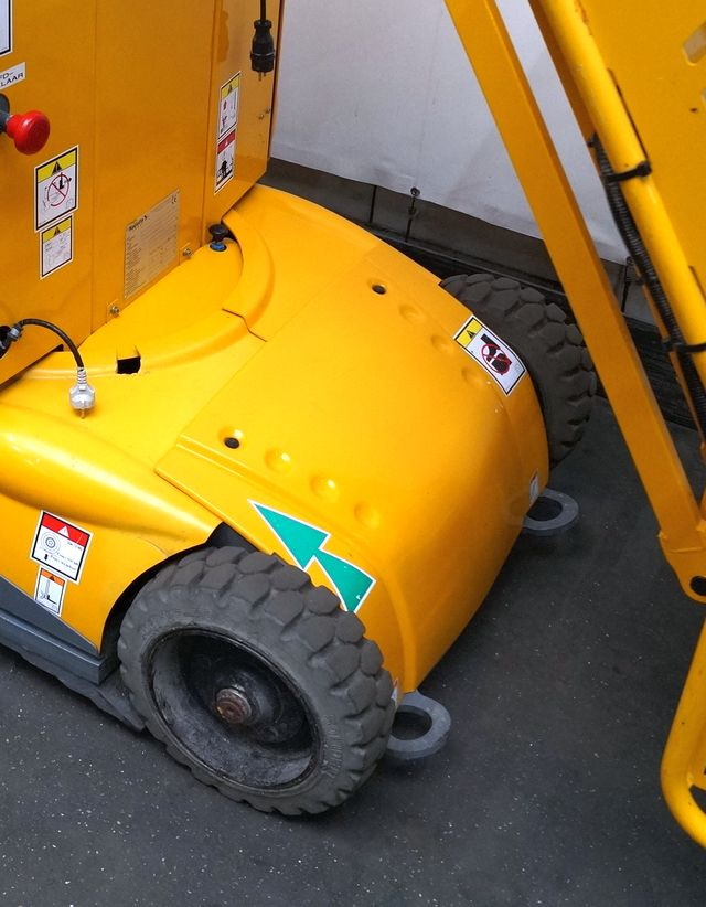 Haulotte Star 10-1 - Plataforma de mástil vertical: foto 4 Haulotte Star 10-1 - Plataforma de mástil vertical: foto 4