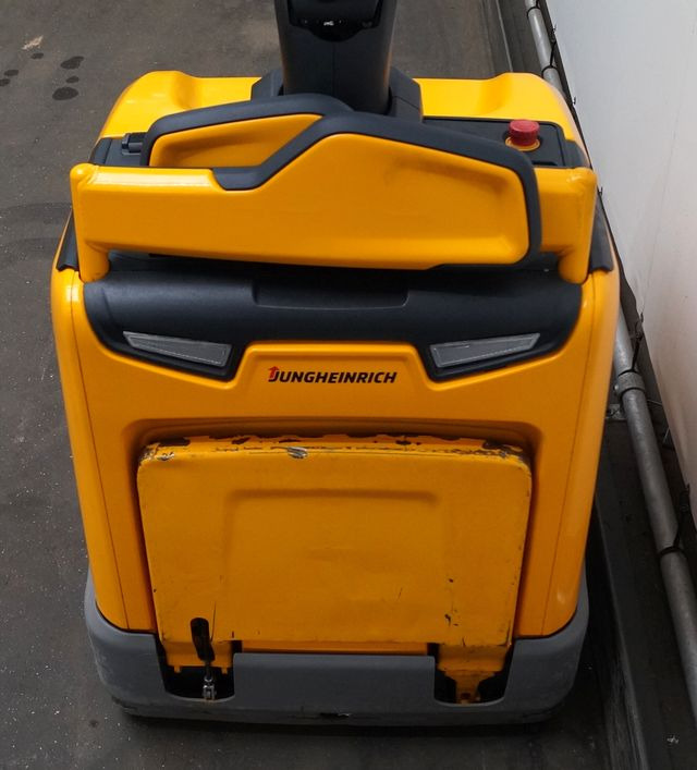 Jungheinrich ERE120 - Transpaleta: foto 4 Jungheinrich ERE120 - Transpaleta: foto 4