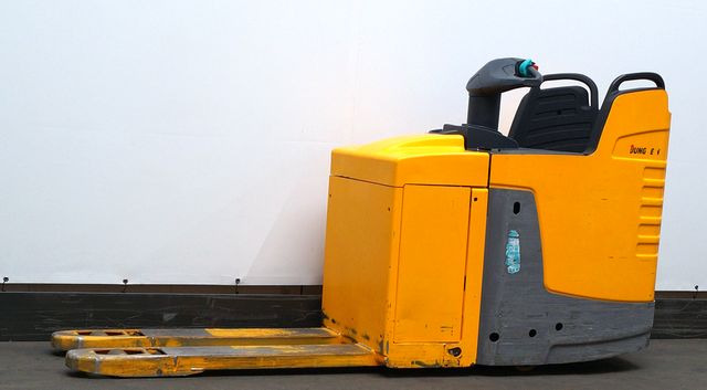 Jungheinrich ERE225 - Transpaleta: foto 1 Jungheinrich ERE225 - Transpaleta: foto 1