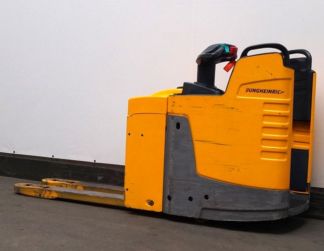 Jungheinrich ERE225 - Transpaleta: foto 2 Jungheinrich ERE225 - Transpaleta: foto 2