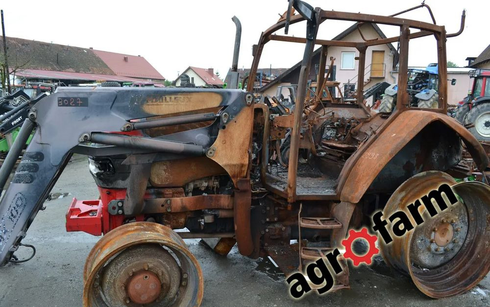 McCormick MC 115 110 skrzynia most silnik piasta zwolnica obudowa - Caja de cambios para Maquinaria agrícola: foto 5 McCormick MC 115 110 skrzynia most silnik piasta zwolnica obudowa - Caja de cambios para Maquinaria agrícola: foto 5