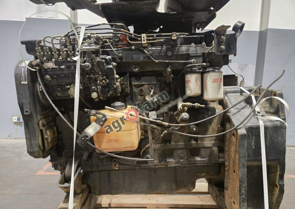 Silnik Case 7120, 7130 Cummins 6T-830 - Motor para Camión: foto 3 Silnik Case 7120, 7130 Cummins 6T-830 - Motor para Camión: foto 3