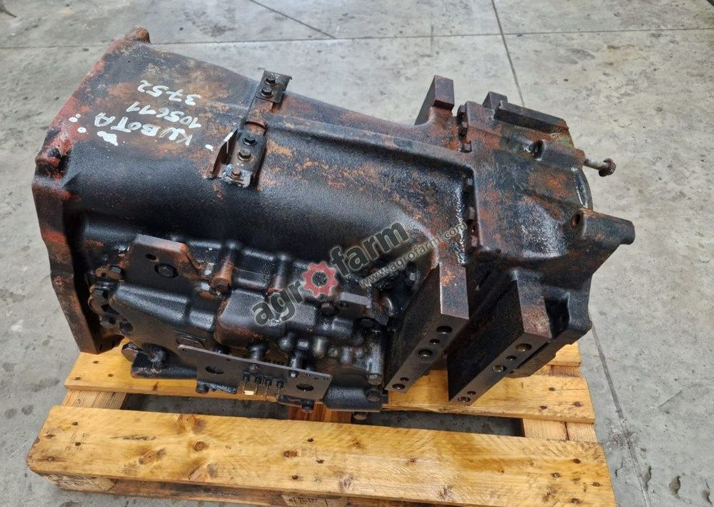 Skrzynia biegów Kubota M7-171 ZF CVT - Caja de cambios: foto 2 Skrzynia biegów Kubota M7-171 ZF CVT - Caja de cambios: foto 2