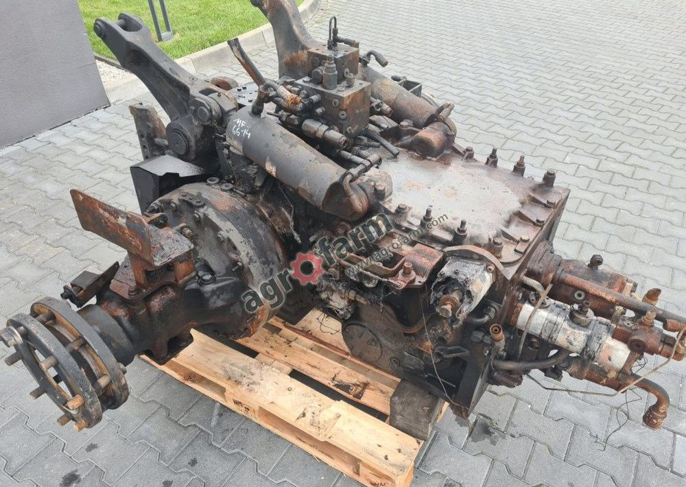 Skrzynia biegów, tylny most Massey Ferguson 6614 - Caja de cambios: foto 1 Skrzynia biegów, tylny most Massey Ferguson 6614 - Caja de cambios: foto 1