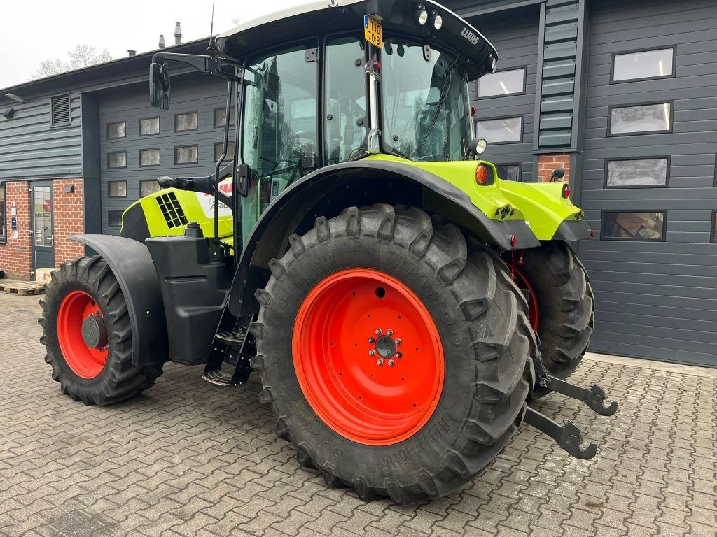 Claas Arion 620 CIS - Tractor: foto 3 Claas Arion 620 CIS - Tractor: foto 3