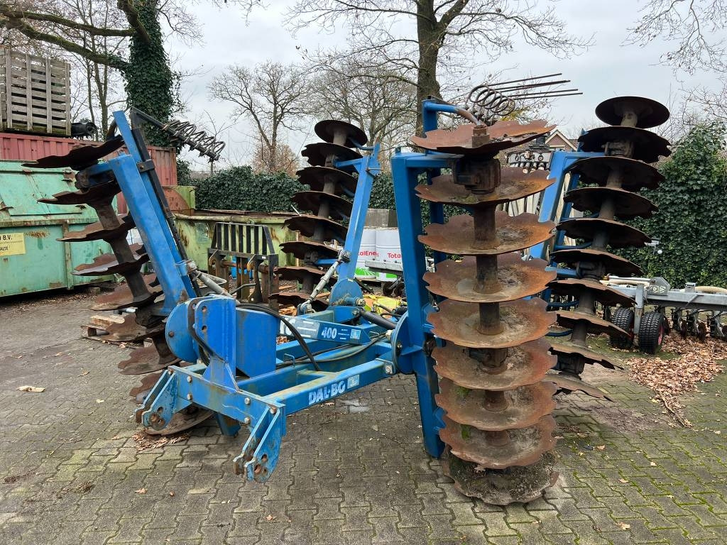 Dal-Bo AXC 400 schijveneg - Rastras: foto 1 Dal-Bo AXC 400 schijveneg - Rastras: foto 1