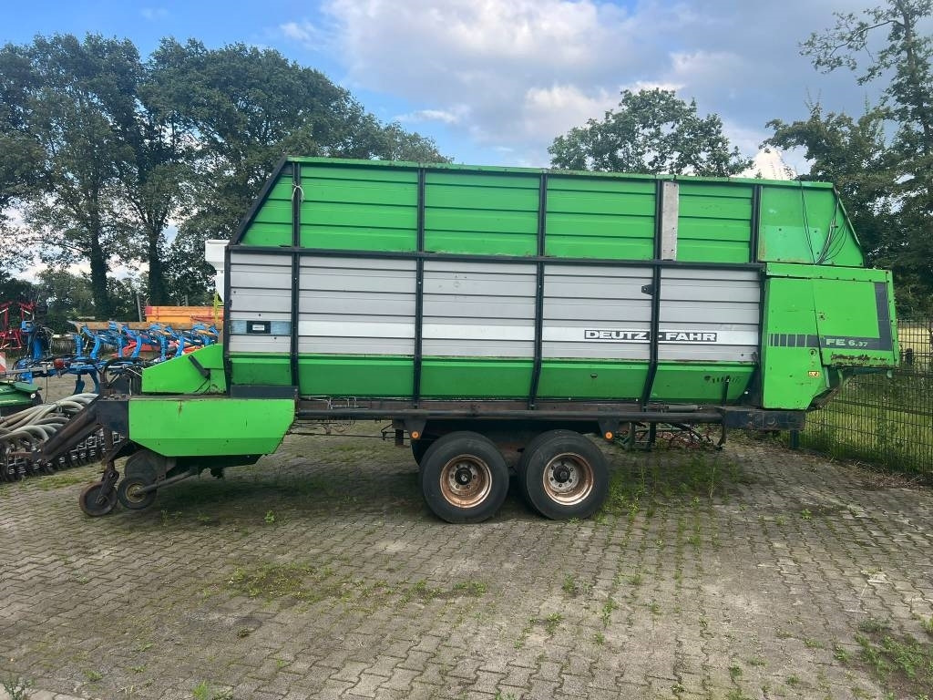 Deutz-fahr FE 6.37 opraap doseerwagen - Remolque autocargador: foto 2 Deutz-fahr FE 6.37 opraap doseerwagen - Remolque autocargador: foto 2