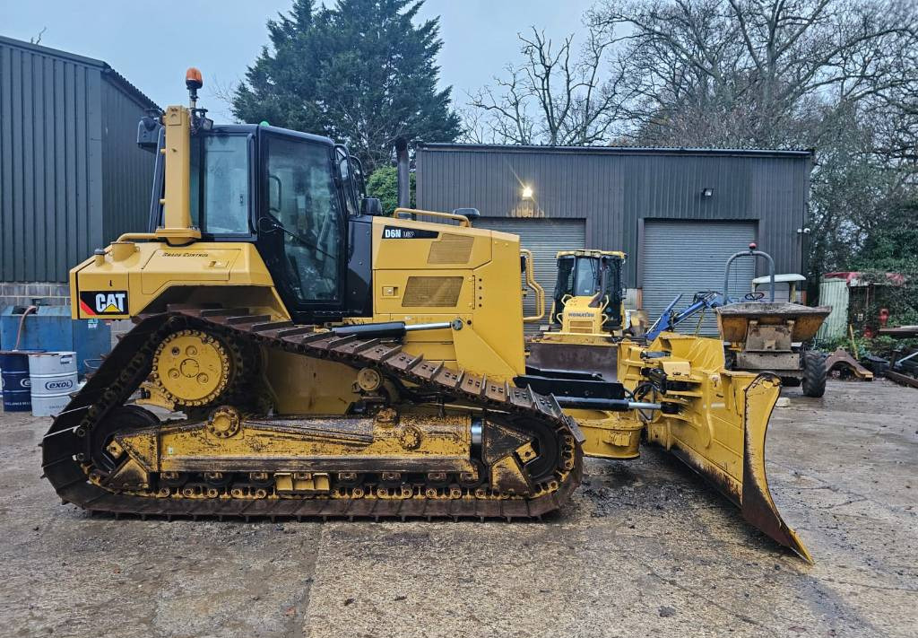 Bulldozer CAT D6N LGP: foto 1