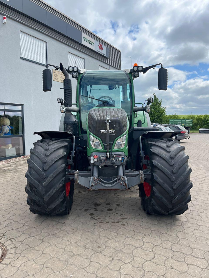 Fendt 718 Vario SCR - Tractor: foto 3 Fendt 718 Vario SCR - Tractor: foto 3