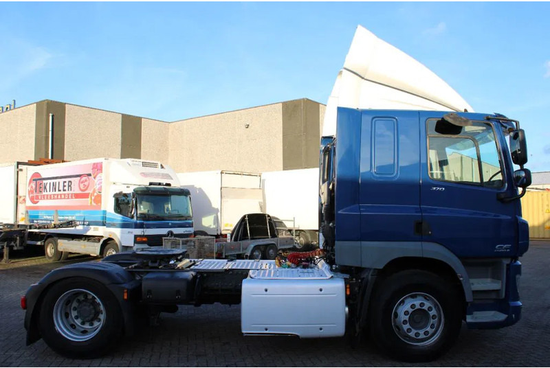 DAF CF 370 + EURO 6 - Cabeza tractora: foto 4 DAF CF 370 + EURO 6 - Cabeza tractora: foto 4
