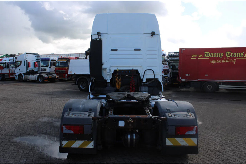 MAN TGX 18.440 + euro 5 + XXL + mega - Cabeza tractora: foto 5 MAN TGX 18.440 + euro 5 + XXL + mega - Cabeza tractora: foto 5