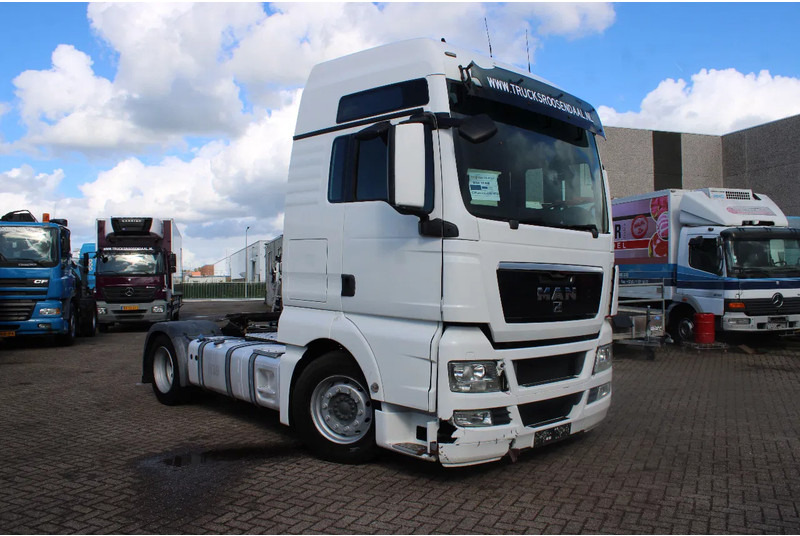 MAN TGX 18.440 + euro 5 + XXL + mega - Cabeza tractora: foto 2 MAN TGX 18.440 + euro 5 + XXL + mega - Cabeza tractora: foto 2