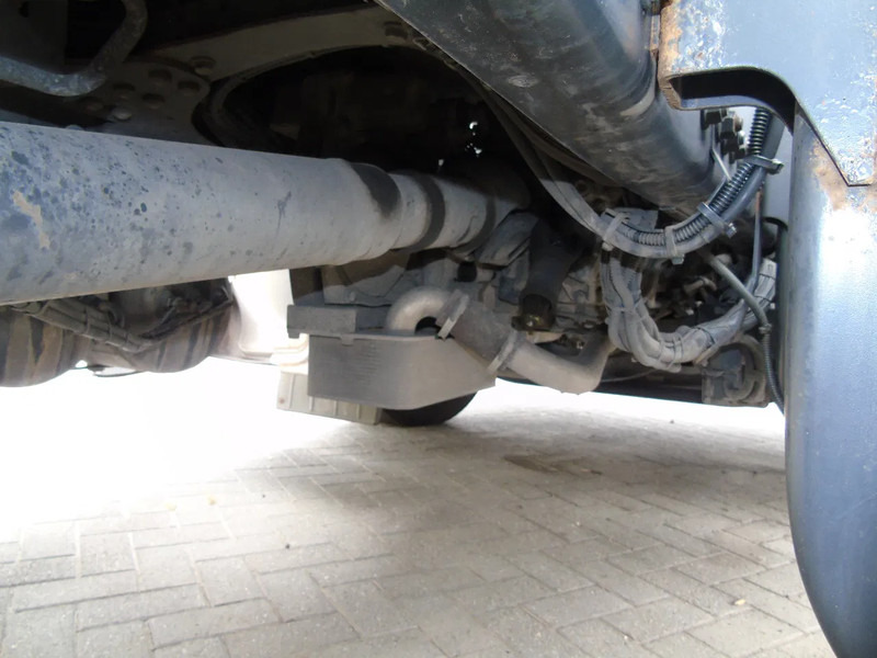 Mercedes-Benz Axor 1843 + RETARDER + EURO 5 + 2x IN STOCK - Cabeza tractora: foto 4 Mercedes-Benz Axor 1843 + RETARDER + EURO 5 + 2x IN STOCK - Cabeza tractora: foto 4