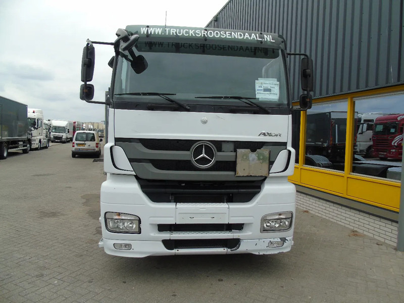 Mercedes-Benz Axor 1843 + RETARDER + EURO 5 + 2x IN STOCK - Cabeza tractora: foto 5 Mercedes-Benz Axor 1843 + RETARDER + EURO 5 + 2x IN STOCK - Cabeza tractora: foto 5