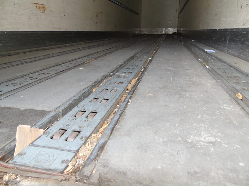 Chereau ROLLERS + 2 AXLE - Semirremolque caja cerrada: foto 3 Chereau ROLLERS + 2 AXLE - Semirremolque caja cerrada: foto 3