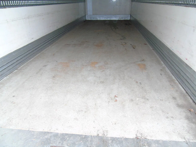 DAF LF 220 + CARRIER SUPRA 850 + 16T + EURO 6 - Camión frigorífico: foto 5 DAF LF 220 + CARRIER SUPRA 850 + 16T + EURO 6 - Camión frigorífico: foto 5