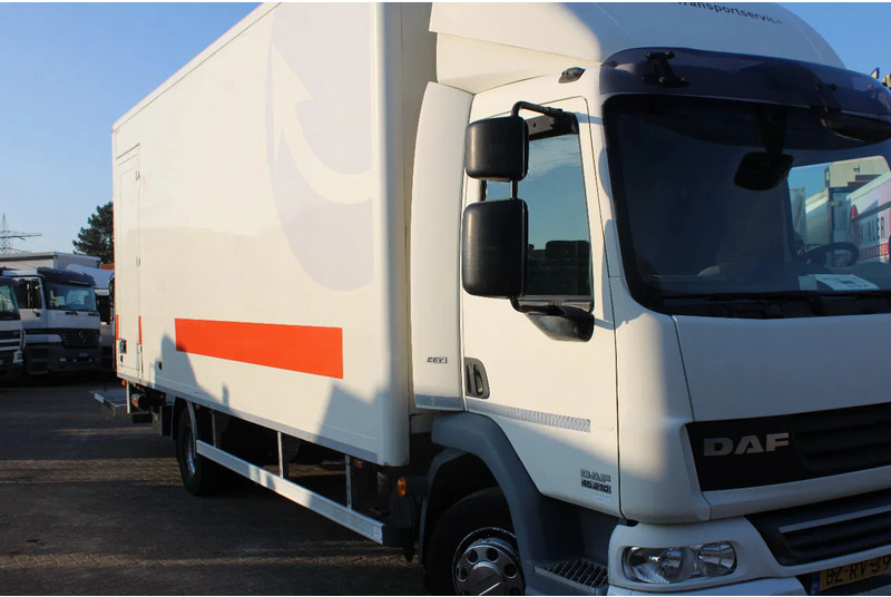 DAF LF 45 .210 + EURO 5 + LIFT + 6.38METER - Camión caja cerrada: foto 4 DAF LF 45 .210 + EURO 5 + LIFT + 6.38METER - Camión caja cerrada: foto 4