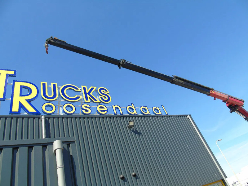 Iveco Eurocargo 160E25 + HMF 1210K-RC + EURO 6 - Camión grúa: foto 5 Iveco Eurocargo 160E25 + HMF 1210K-RC + EURO 6 - Camión grúa: foto 5