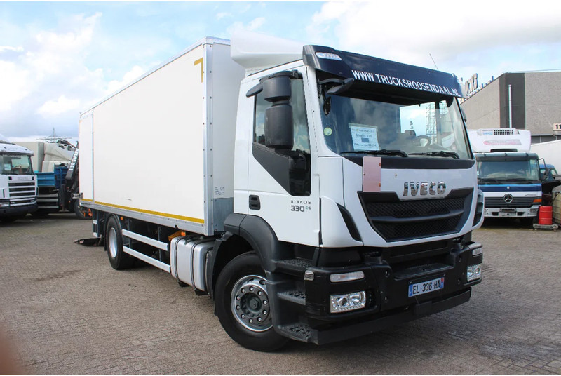 Iveco Stralis 330 + EURO 6 + NICE TRUCK + 19T - Camión caja cerrada: foto 4 Iveco Stralis 330 + EURO 6 + NICE TRUCK + 19T - Camión caja cerrada: foto 4
