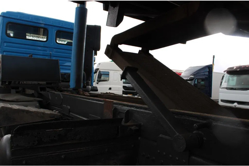 Camión volquete MAN 50 .414 + 8X4 + SPRING SPRING + MANUAL: foto 16