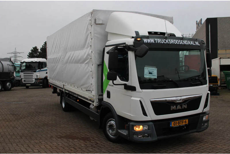 MAN TGL 8.220 + EURO 6 + LIFT - Camión caja cerrada: foto 3 MAN TGL 8.220 + EURO 6 + LIFT - Camión caja cerrada: foto 3