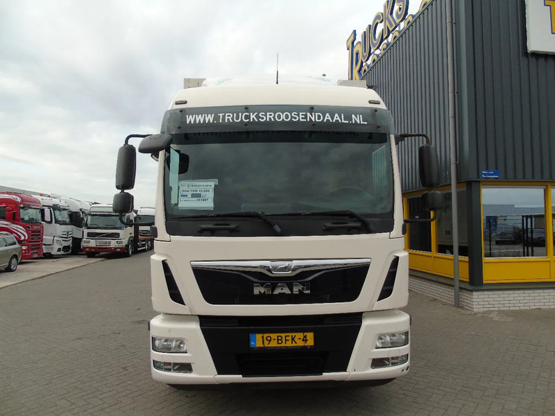 Camión caja cerrada MAN TGM 12.250 + EURO 6 + LIFT: foto 16 Camión caja cerrada MAN TGM 12.250 + EURO 6 + LIFT: foto 16