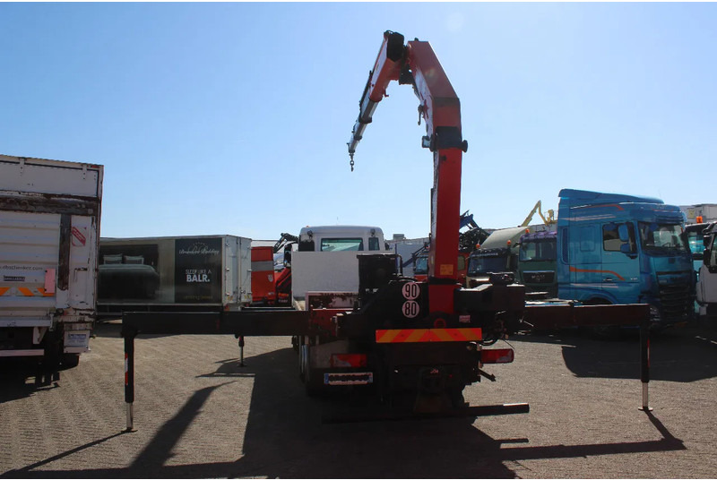 MAN TGS 26.440 + HMF 22T/M + remote + 6x2 steering + EURO 5 - Camión grúa: foto 4 MAN TGS 26.440 + HMF 22T/M + remote + 6x2 steering + EURO 5 - Camión grúa: foto 4