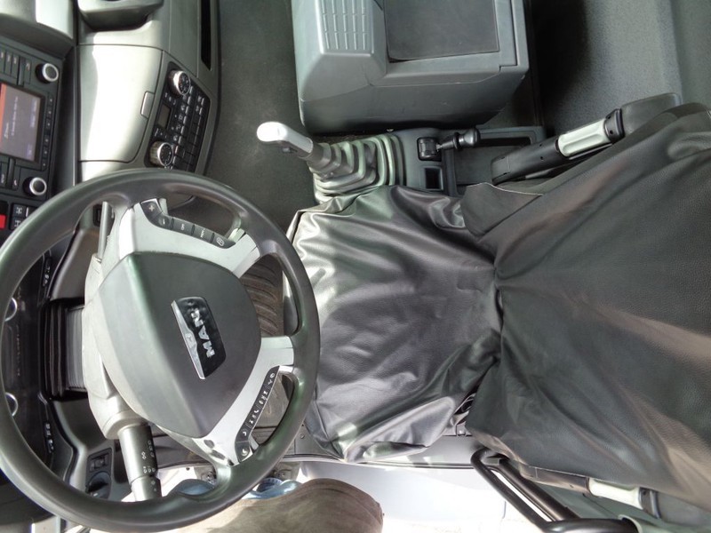 MAN TGS 33.440 + Manual + Hook system + Euro 6 + 6X4 + Discounted from 69.500,- - Camión multibasculante: foto 5 MAN TGS 33.440 + Manual + Hook system + Euro 6 + 6X4 + Discounted from 69.500,- - Camión multibasculante: foto 5