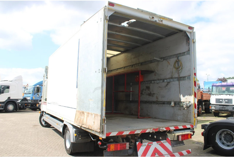 Mercedes-Benz Atego 1218 + EURO 5 + manual - Camión caja cerrada: foto 3 Mercedes-Benz Atego 1218 + EURO 5 + manual - Camión caja cerrada: foto 3