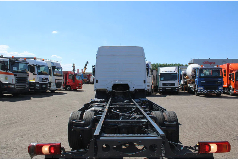 Mercedes-Benz Atego 1224 + euro 6 + 6 CYLINDER - Camión chasis: foto 4 Mercedes-Benz Atego 1224 + euro 6 + 6 CYLINDER - Camión chasis: foto 4