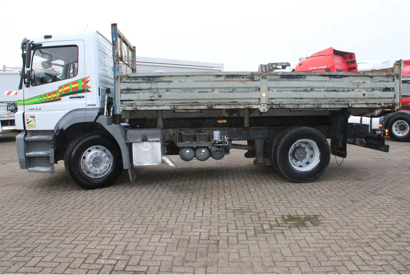 Mercedes-Benz Axor 1833 + tipper + manual - Camión volquete: foto 5 Mercedes-Benz Axor 1833 + tipper + manual - Camión volquete: foto 5