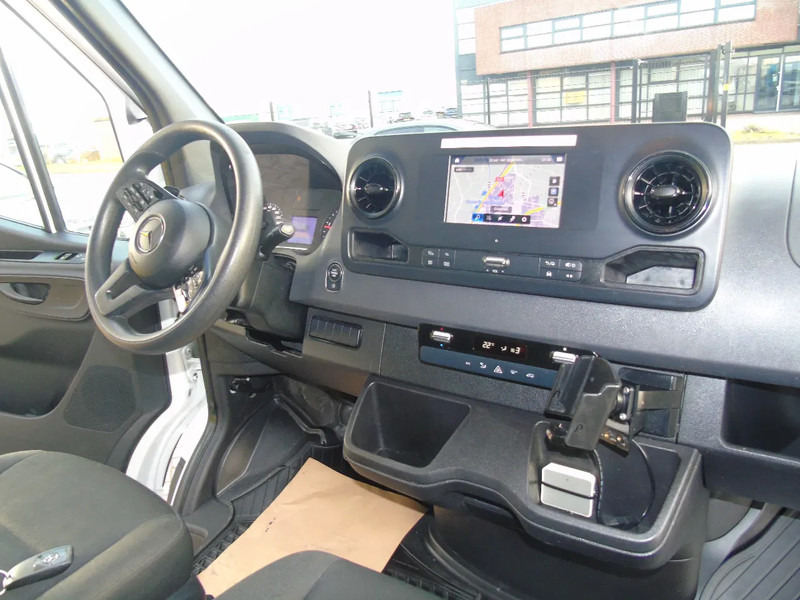 Furgoneta caja cerrada Mercedes-Benz Sprinter 314 + lift: foto 9 Furgoneta caja cerrada Mercedes-Benz Sprinter 314 + lift: foto 9